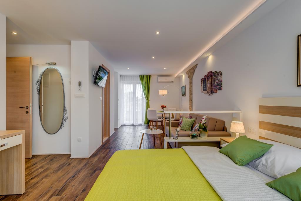 Room&Studio Apartment Just Enjoy Split Exterior foto